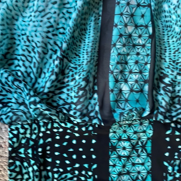 Top - Picture 3 of 4